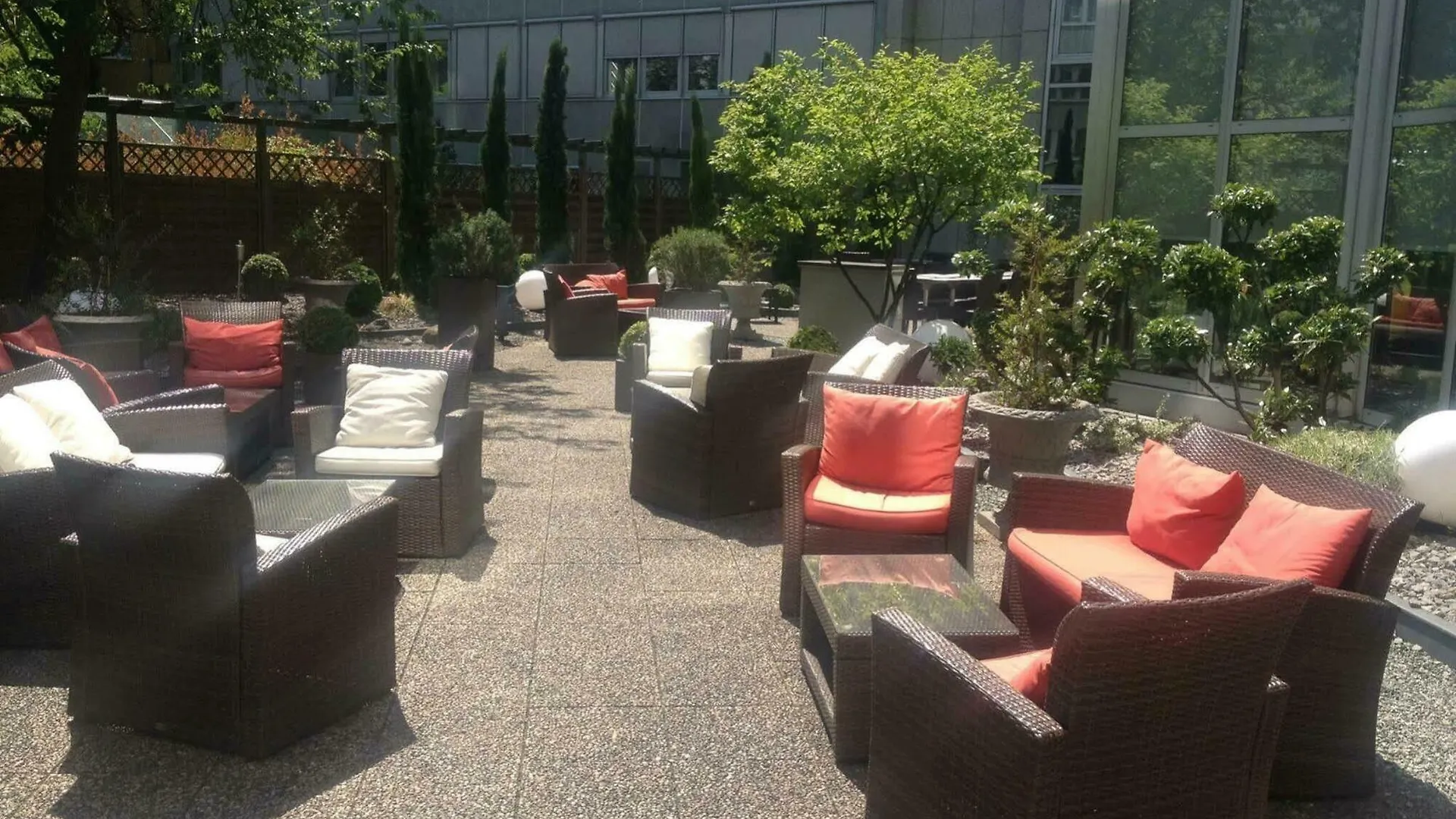 Renaissance Duesseldorf Hotel 4*, Düsseldorf